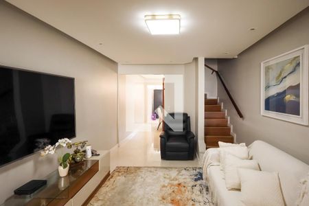 Sala de estar de casa à venda com 2 quartos, 100m² em Jardim Ernestina, São Paulo