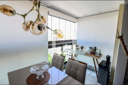 Sala de apartamento à venda com 4 quartos, 181m² em Tijuca, Rio de Janeiro