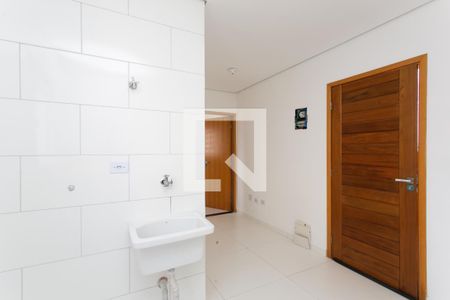 Sala / Cozinha  de apartamento para alugar com 1 quarto, 25m² em Itaquera, São Paulo