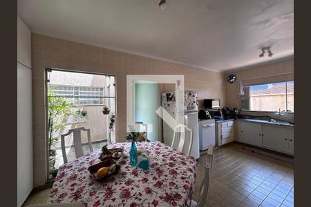 Casa à venda com 3 quartos, 260m² em Santa Maria, São Caetano do Sul