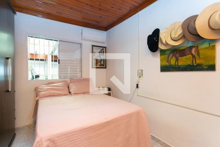 Quarto 1  de casa à venda com 3 quartos, 225m² em Jardim Alto Pedroso, São Paulo