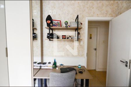 Quarto 1 de apartamento à venda com 3 quartos, 72m² em Tijuca, Rio de Janeiro