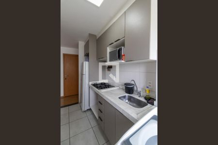 Sala/Cozinha/Área de Serviço  de apartamento para alugar com 2 quartos, 44m² em Vila Cosmopolita, São Paulo