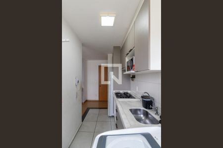 Sala/Cozinha/Área de Serviço  de apartamento para alugar com 2 quartos, 44m² em Vila Cosmopolita, São Paulo