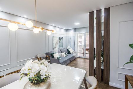 Sala  de apartamento à venda com 4 quartos, 105m² em Jardim Tupanci, Barueri