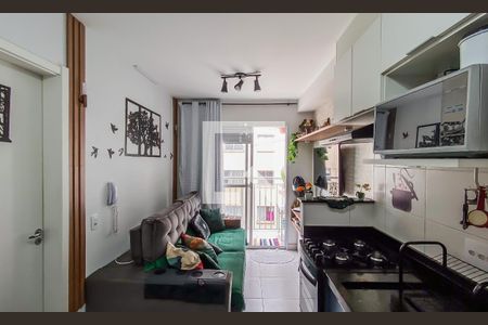 Sala + Cozinha de apartamento à venda com 1 quarto, 28m² em Vila Penteado, São Paulo