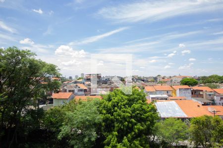 Vista Quarto 1 de apartamento para alugar com 2 quartos, 52m² em Conjunto Residencial Vista Verde, São Paulo