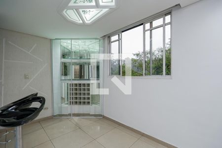 Sala de apartamento para alugar com 2 quartos, 52m² em Conjunto Promorar Raposo Tavares, São Paulo