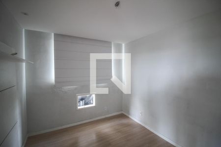 Quarto 1 de apartamento para alugar com 2 quartos, 77m² em Viga( Rancho Novo), Nova Iguaçu