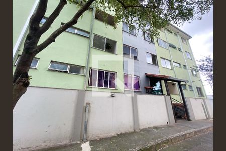 Apartamento à venda com 3 quartos, 60m² em Monte Castelo, Contagem