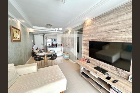 Sala de apartamento à venda com 3 quartos, 75m² em Vila Augusta, Guarulhos
