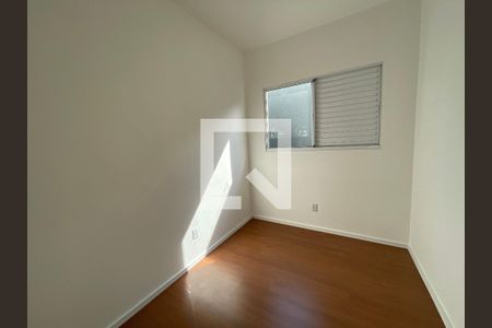 Quarto 2 de casa de condomínio para alugar com 3 quartos, 90m² em Parque Dom Henrique, Cotia