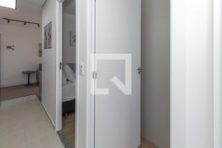 Corredor de apartamento para alugar com 2 quartos, 34m² em Barra Funda, São Paulo