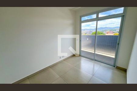 Apartamento à venda com 4 quartos, 150m² em Padre Eustáquio, Belo Horizonte