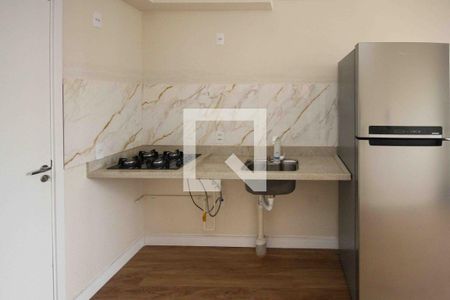 Cozinha de apartamento para alugar com 2 quartos, 32m² em Vila Graciosa, São Paulo