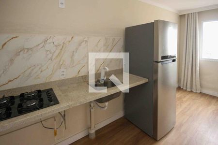 Cozinha de apartamento para alugar com 2 quartos, 32m² em Vila Graciosa, São Paulo