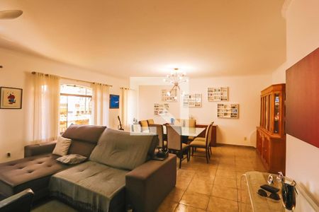 Casa à venda com 4 quartos, 354m² em Pinheirinho, Santo André