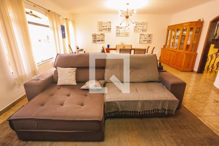 Casa à venda com 4 quartos, 354m² em Pinheirinho, Santo André