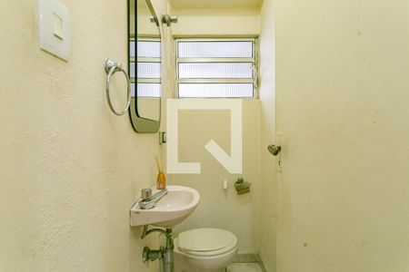 Banheiro de casa para alugar com 1 quarto, 60m² em Vila Elisio, São Paulo