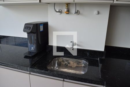 Sala/Cozinha de apartamento para alugar com 2 quartos, 65m² em Vila Azevedo, São Paulo