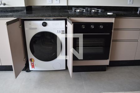 Sala/Cozinha de apartamento para alugar com 2 quartos, 65m² em Vila Azevedo, São Paulo