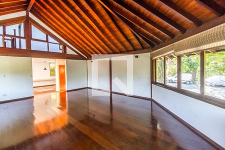 Sala  de casa de condomínio para alugar com 5 quartos, 810m² em Alphaville Residencial Um, Barueri