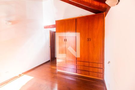 Suíte 1 de casa de condomínio para alugar com 5 quartos, 810m² em Alphaville Residencial Um, Barueri