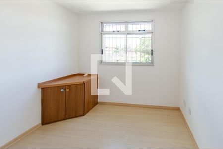 Quarto de apartamento para alugar com 3 quartos, 140m² em Estrela Dalva, Belo Horizonte