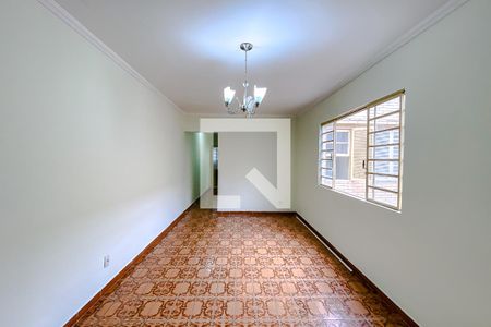 Sala de casa para alugar com 2 quartos, 70m² em Vila Bertioga, São Paulo