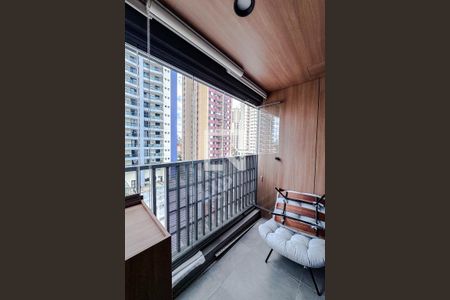 Varanda de kitnet/studio para alugar com 1 quarto, 26m² em Vila Regente Feijó, São Paulo