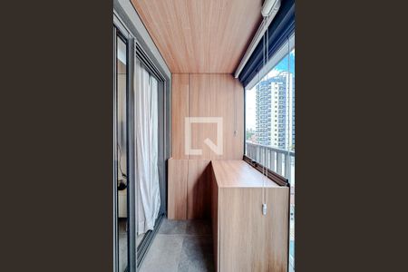 Varanda de kitnet/studio para alugar com 1 quarto, 26m² em Vila Regente Feijó, São Paulo