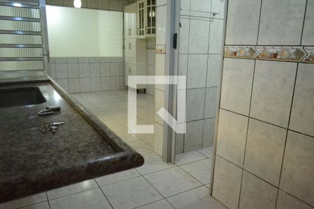 Casa para alugar com 1 quarto, 65m² em Vila Helena, Suzano