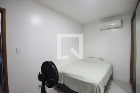 Quarto 1 de casa de condomínio à venda com 2 quartos, 170m² em Jacarepaguá, Rio de Janeiro