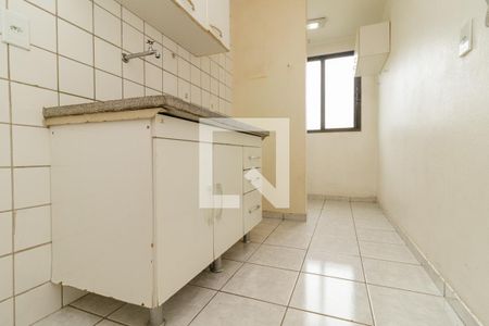 Cozinha de apartamento para alugar com 2 quartos, 47m² em Jardim Francisco Mendes, São Paulo