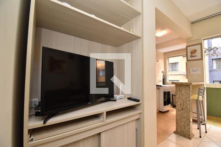 Sala de apartamento para alugar com 1 quarto, 40m² em Centro, Curitiba