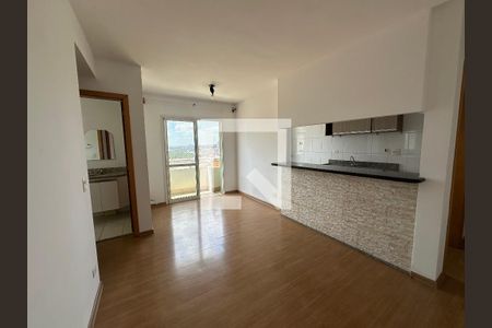 Sala de apartamento à venda com 2 quartos, 60m² em Jardim Tupanci, Barueri