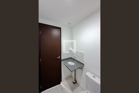 Banheiro de kitnet/studio para alugar com 1 quarto, 24m² em Ipiranga, São Paulo