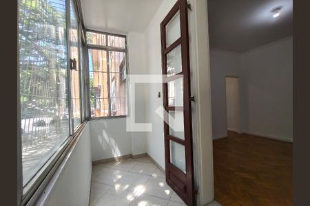 Sala de apartamento à venda com 2 quartos, 68m² em Tijuca, Rio de Janeiro