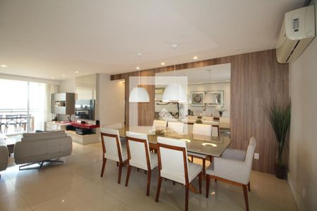 Sala de apartamento à venda com 4 quartos, 166m² em Barra Olímpica, Rio de Janeiro