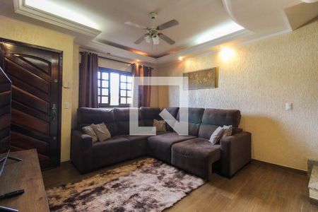 Sala de casa à venda com 3 quartos, 220m² em Vila Taquari, São Paulo