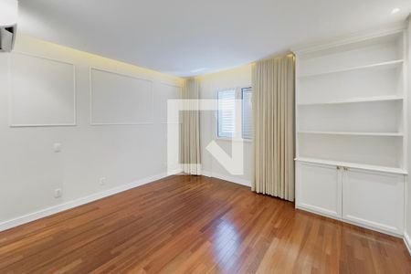 Apartamento para alugar com 3 quartos, 108m² em Jardim Paraiba, Jacareí