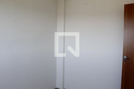 Quarto 1 de apartamento para alugar com 2 quartos, 46m² em Taquara, Rio de Janeiro