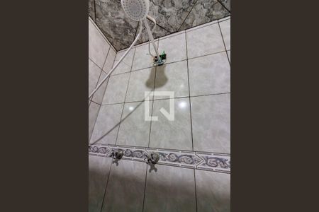 Banheiro de casa à venda com 3 quartos, 107m² em Jardim Roberto, Osasco