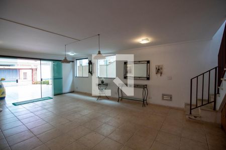 Casa para alugar com 4 quartos, 372m² em Parque dos Principes, São Paulo