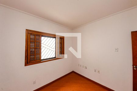 Casa para alugar com 6 quartos, 350m² em Vila Lucia, São Paulo