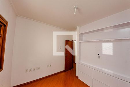 Casa para alugar com 6 quartos, 350m² em Vila Lucia, São Paulo