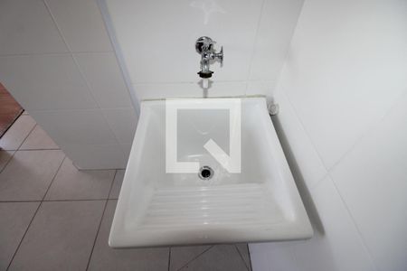 Sala / Cozinha de apartamento para alugar com 2 quartos, 32m² em Colônia (zona Leste), São Paulo
