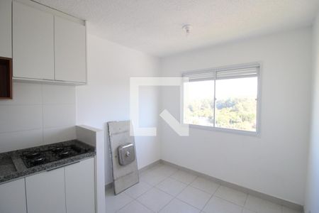 Sala / Cozinha de apartamento para alugar com 2 quartos, 32m² em Colônia (zona Leste), São Paulo