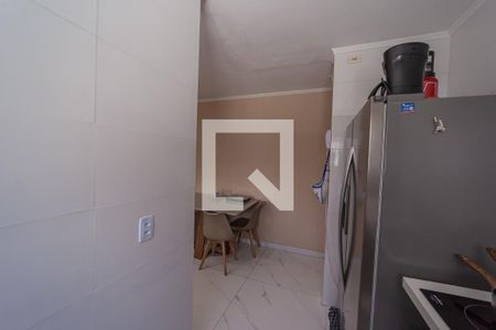 Cozinha e Área de Serviço de apartamento para alugar com 2 quartos, 45m² em Vila Salete, São Paulo