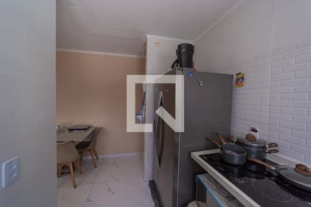 Cozinha e Área de Serviço de apartamento para alugar com 2 quartos, 45m² em Vila Salete, São Paulo